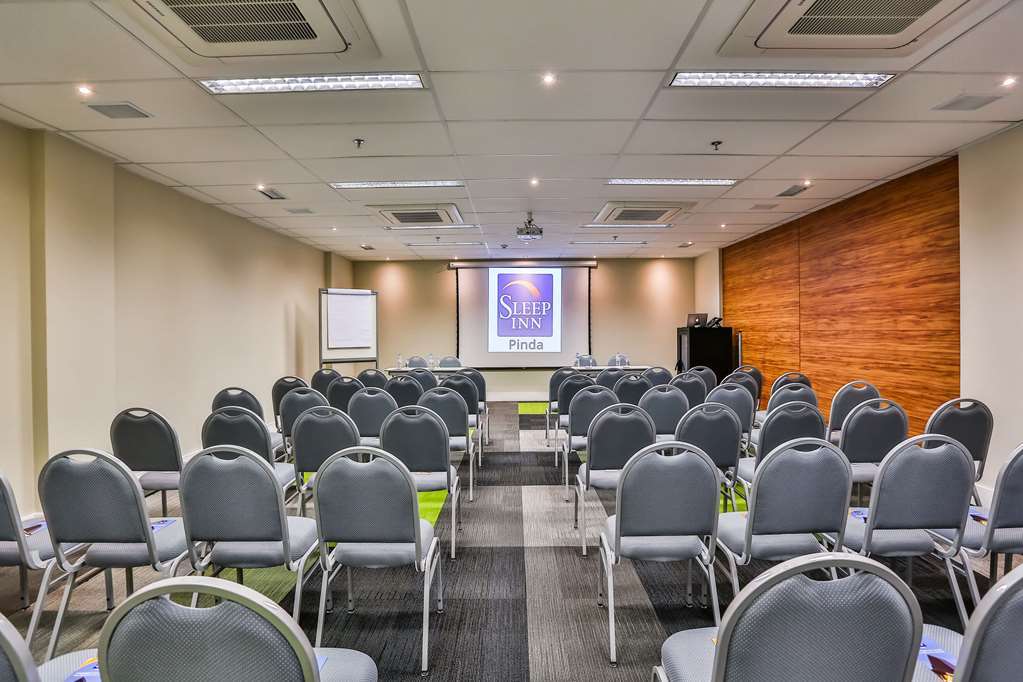 Summit Suites Hotel Pindamonhangaba Facilități foto